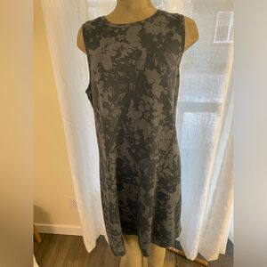 GAIAM Gray Floral Midi Dress